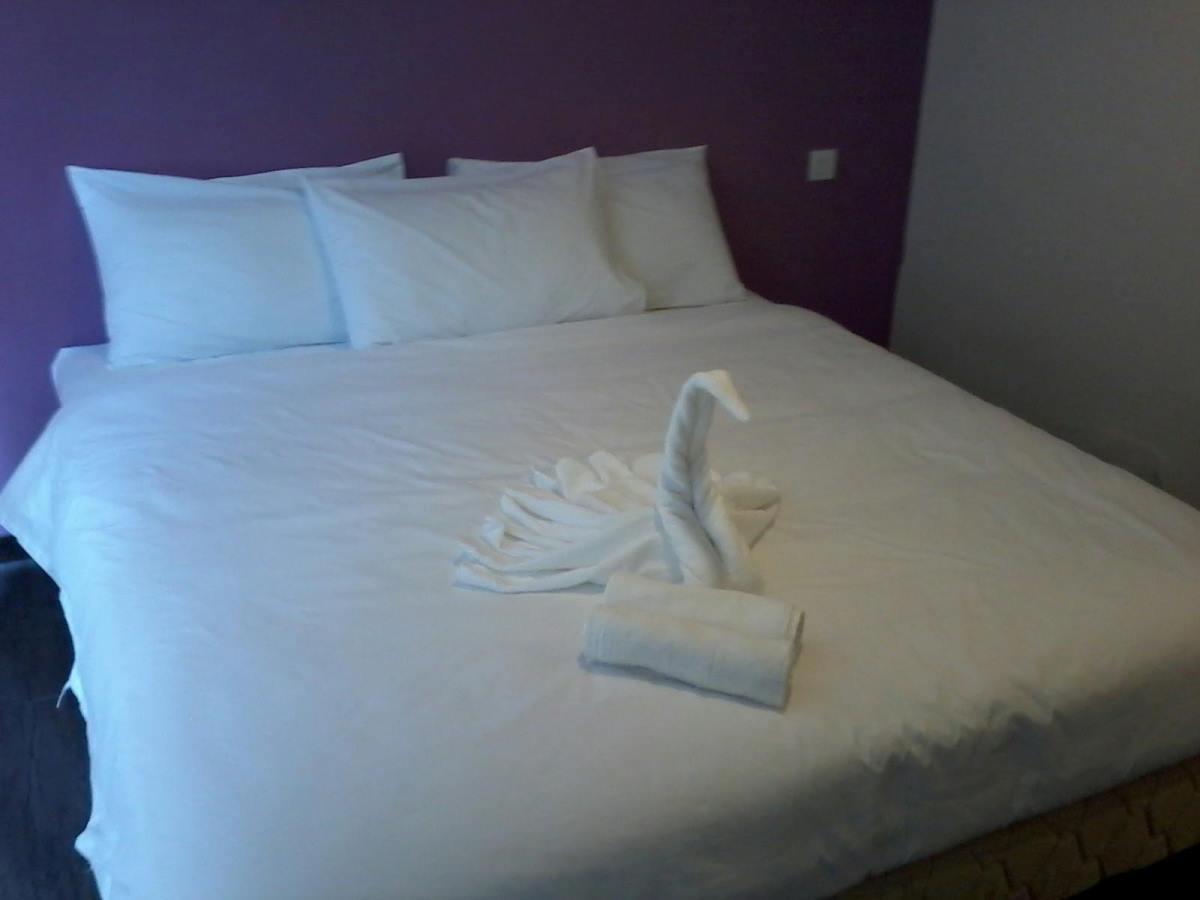 Casa Hotel Near Klia 1 Сепанг Екстериор снимка