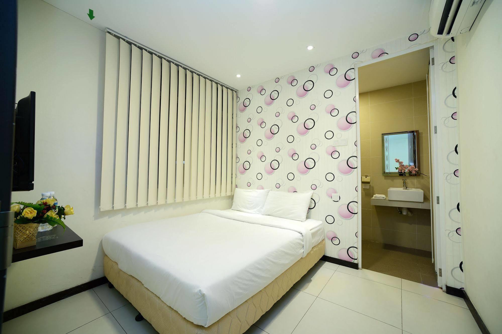 Casa Hotel Near Klia 1 Сепанг Екстериор снимка